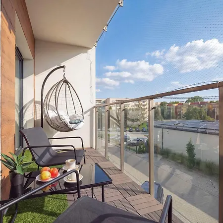 Family Apartment With Balcony Lodz Odnowiciela 13 By Heyrent Apartment Lodz