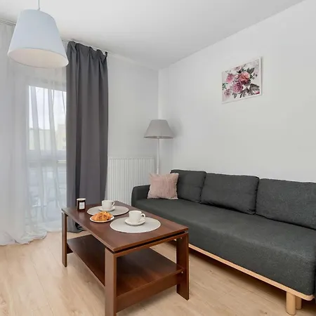 Family Apartment With Balcony Lodz Odnowiciela 13 By Heyrent Lodz