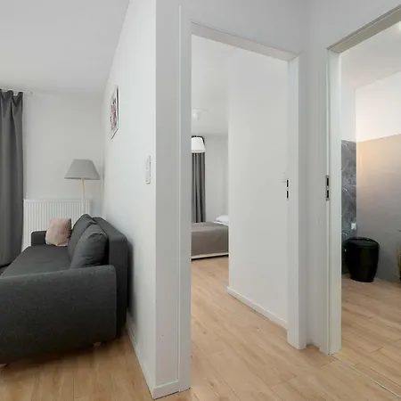 Family Apartment With Balcony Lodz Odnowiciela 13 By Heyrent Apartment Lodz